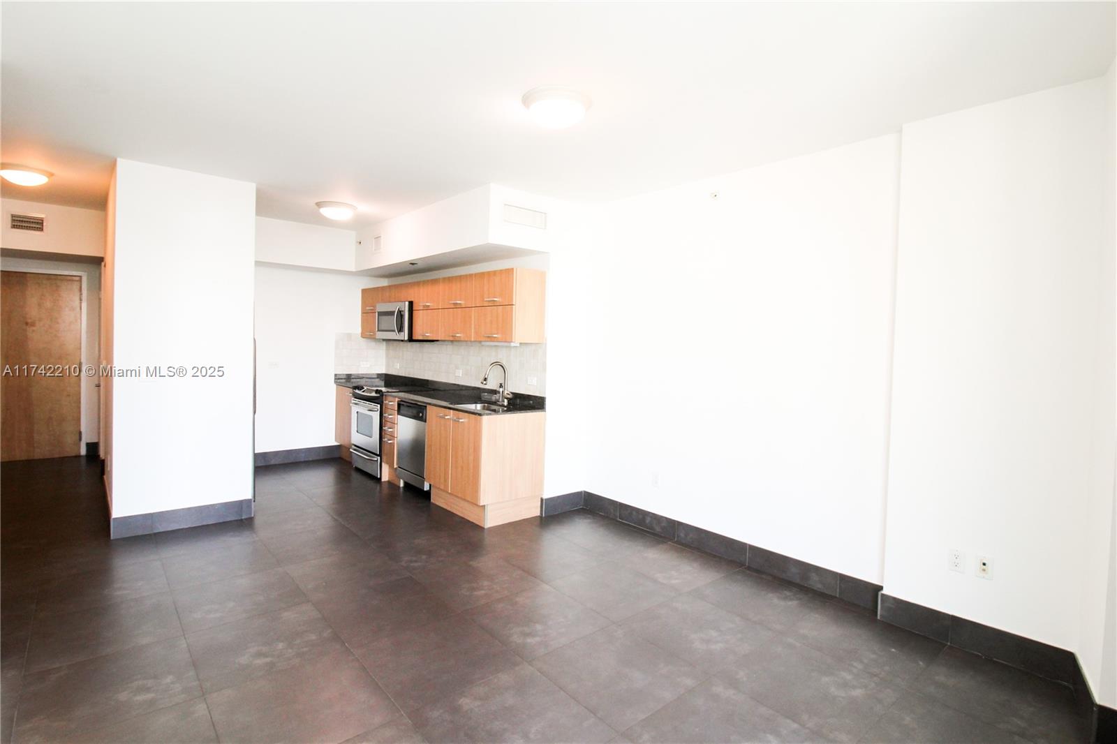 350 S Miami Ave #1815, Miami FL 33130
