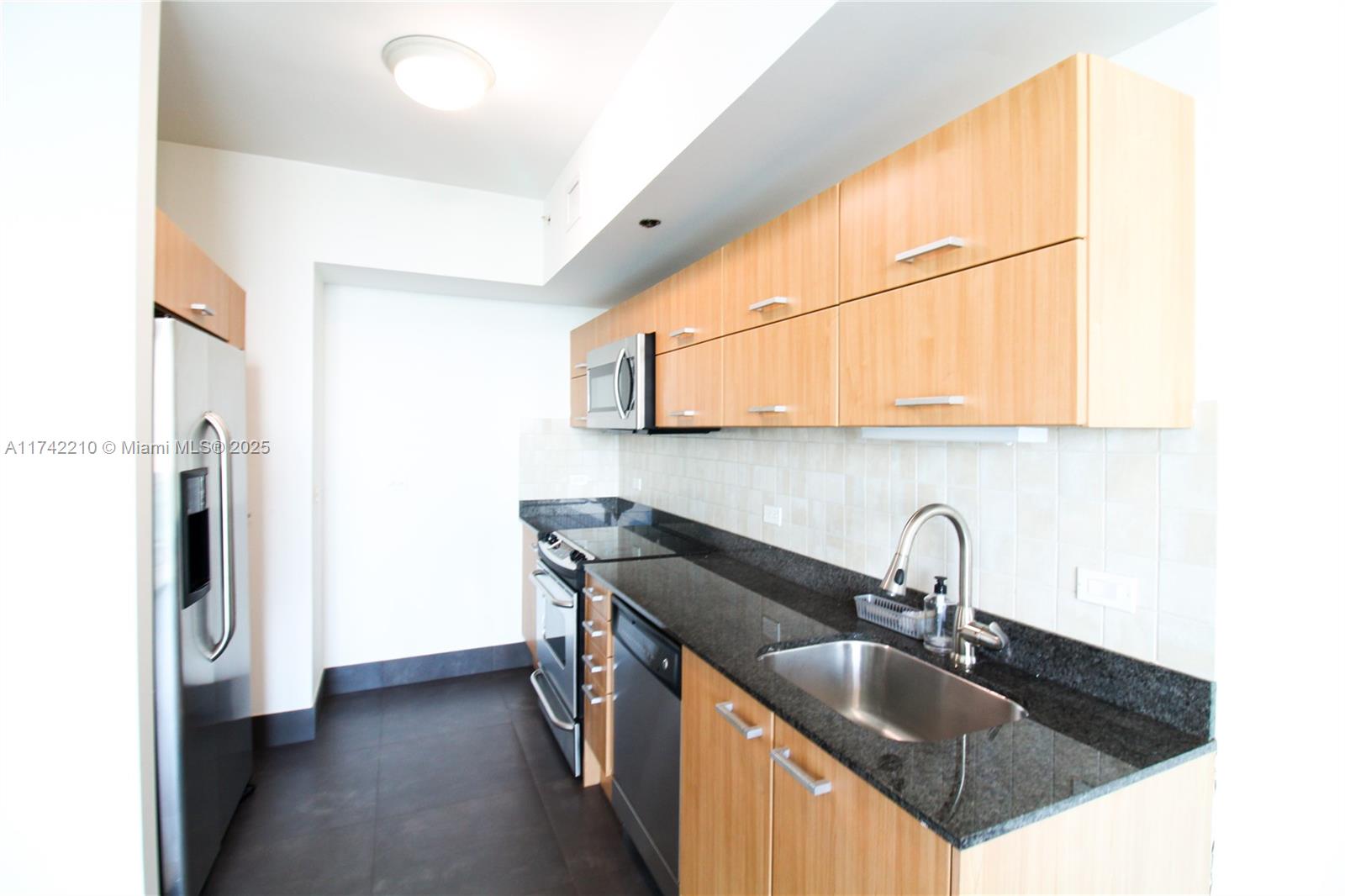 350 S Miami Ave #1815, Miami FL 33130