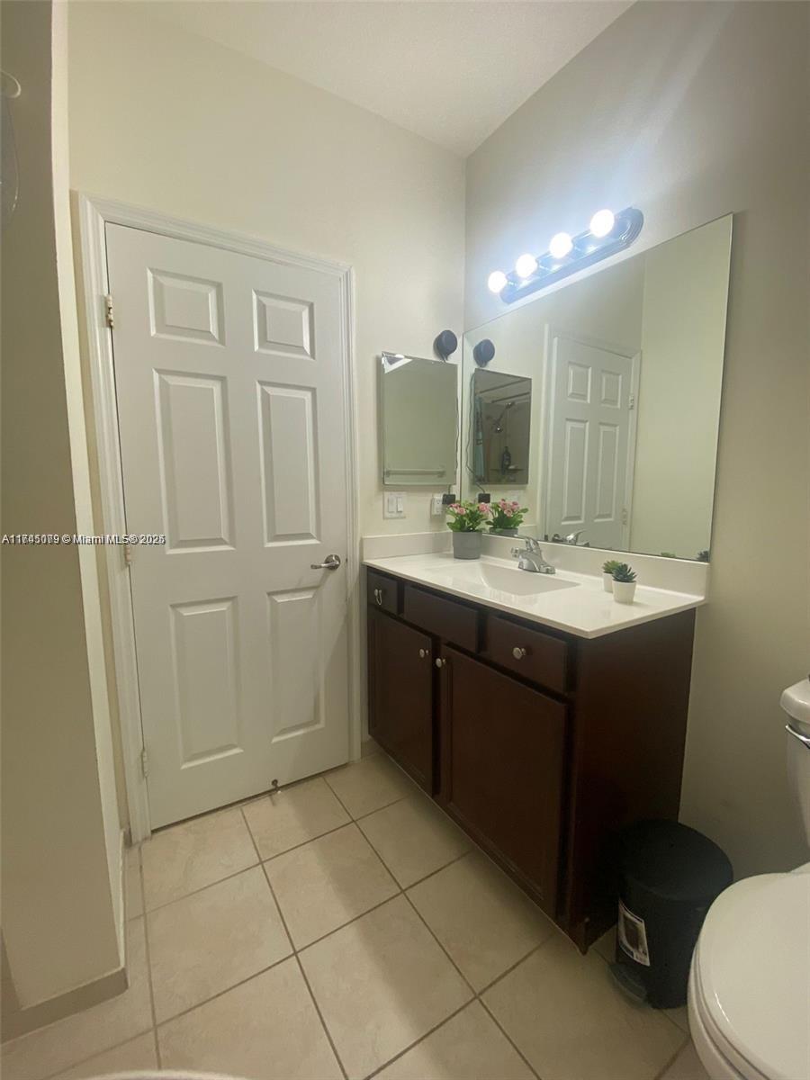 10413 W 33rd Ct #., Hialeah, Florida image 40