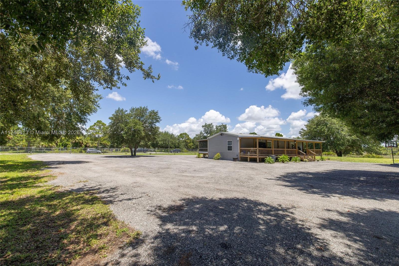 820 S Verda St, Clewiston, Florida image 14