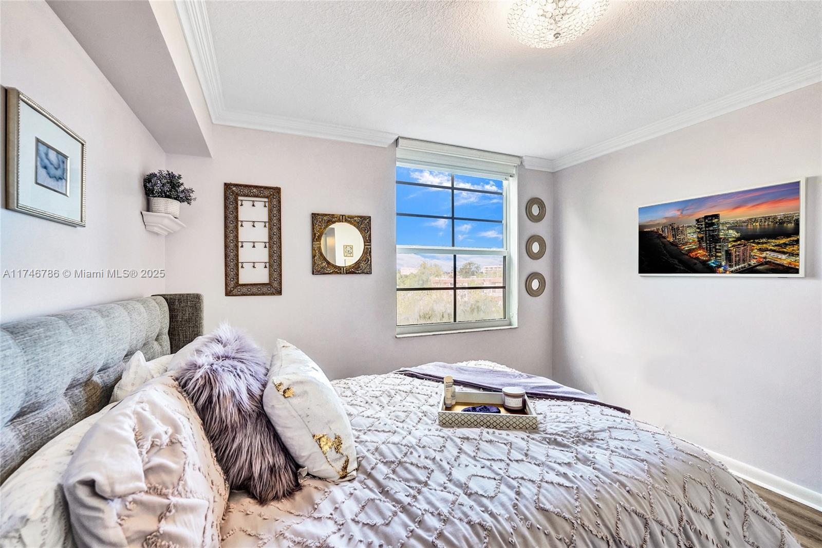 Listing Photo 16