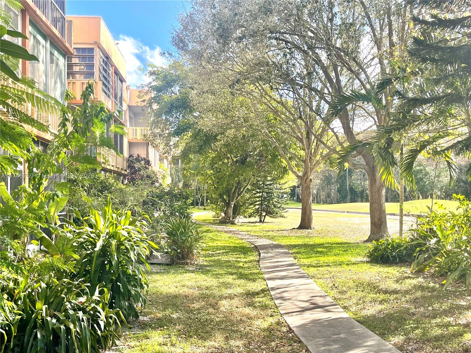 8400 Lagos De Campo Blvd #312, Tamarac, Florida image 22