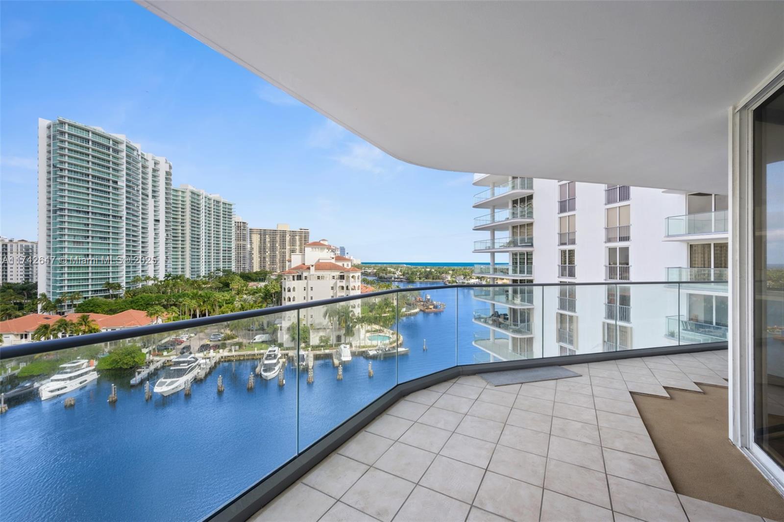 Residential, Aventura, Florida image 1