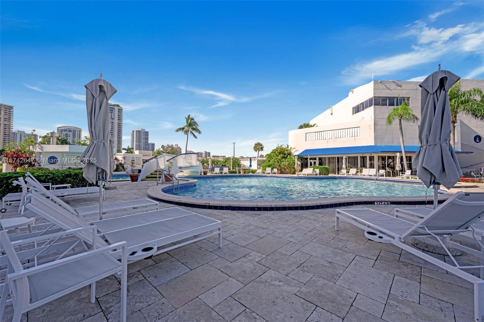 Residential, Aventura, Florida image 29