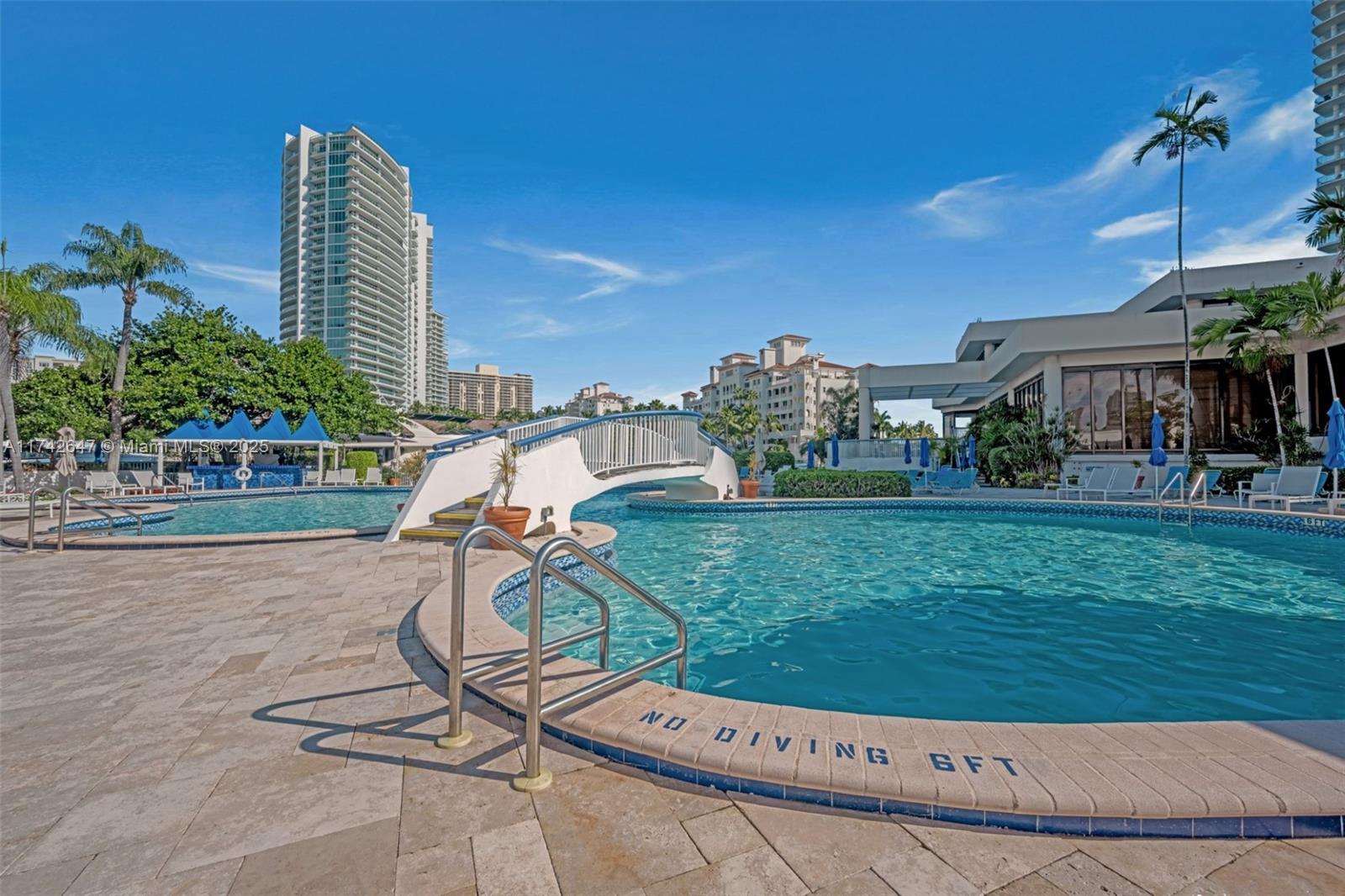 Residential, Aventura, Florida image 30