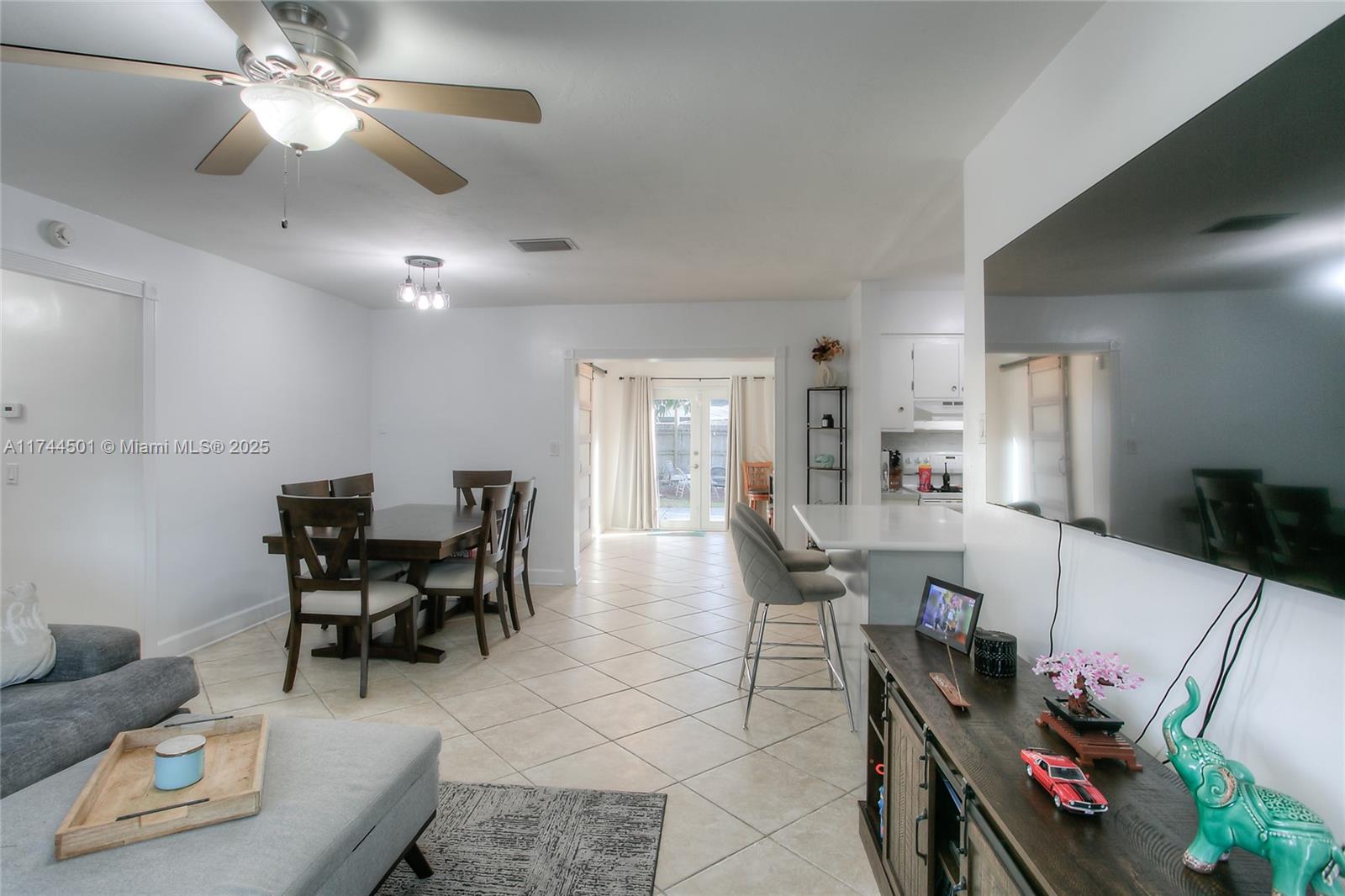 7790 NW 15th St, Pembroke Pines, Florida image 5