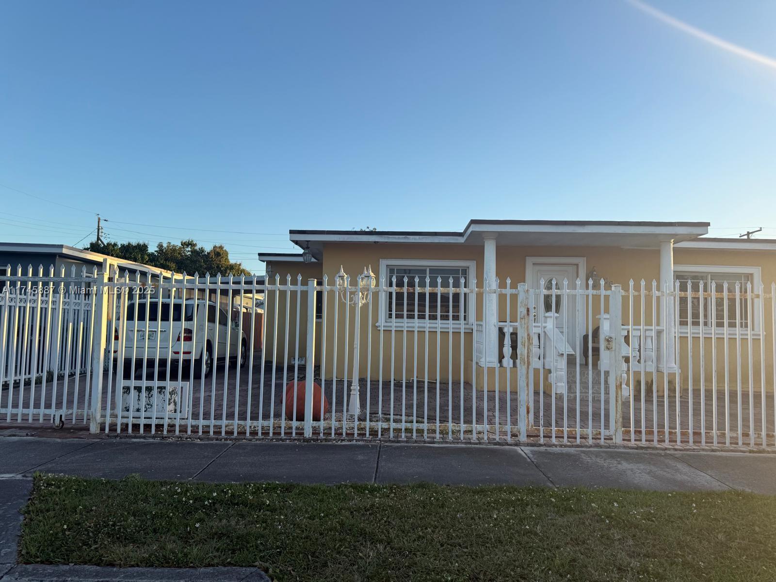 228 W 14th St, Hialeah, Florida image 2