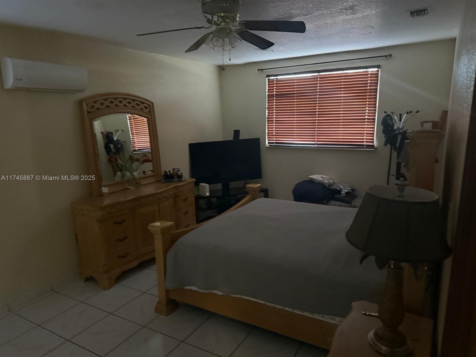 228 W 14th St, Hialeah, Florida image 9