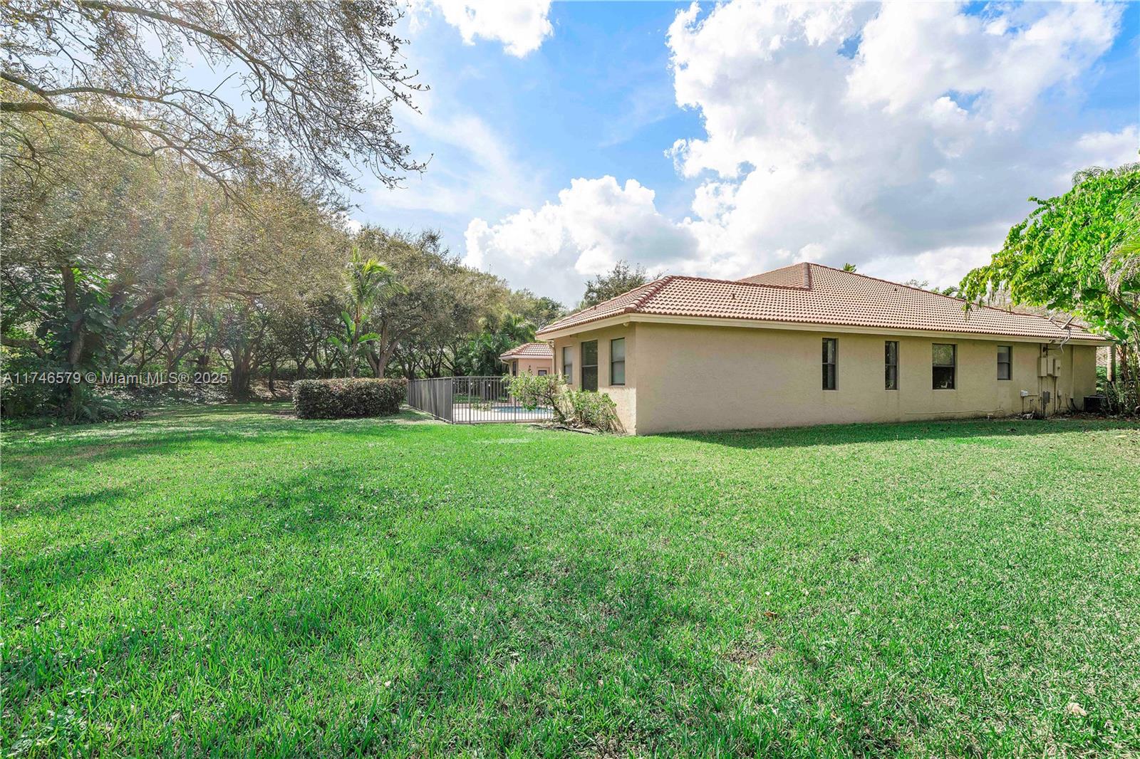 1246 Jasmine Cir, Weston, Florida image 45