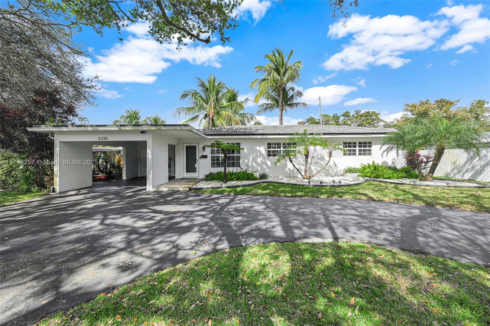 5725 Monroe St, Hollywood, Florida image 30