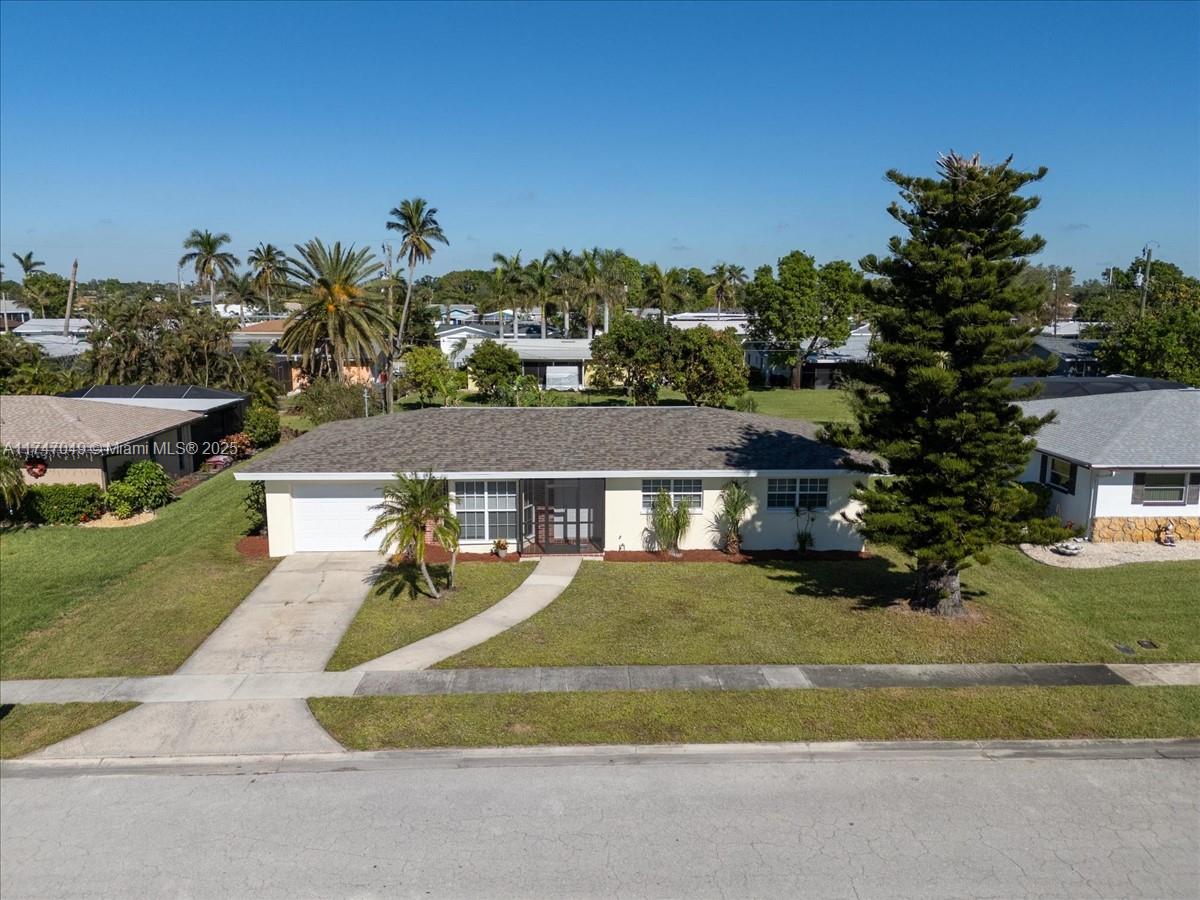 1710 Lakeview Ter, Fort Myers, Florida image 1