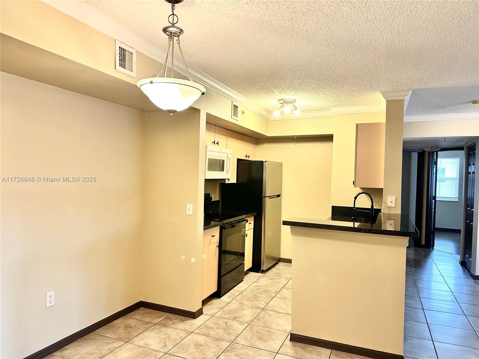 2457 Centergate Dr #207, Miramar, Florida image 15