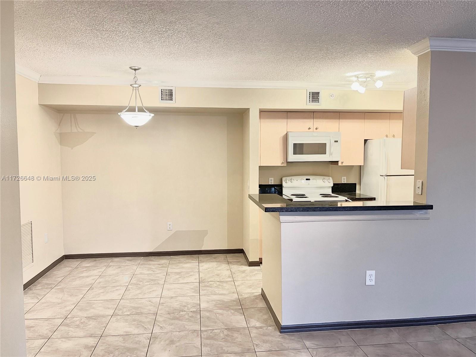 2457 Centergate Dr #207, Miramar, Florida image 5