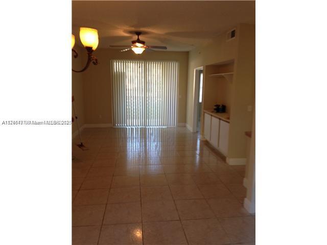 Residential, Hialeah, Florida image 2