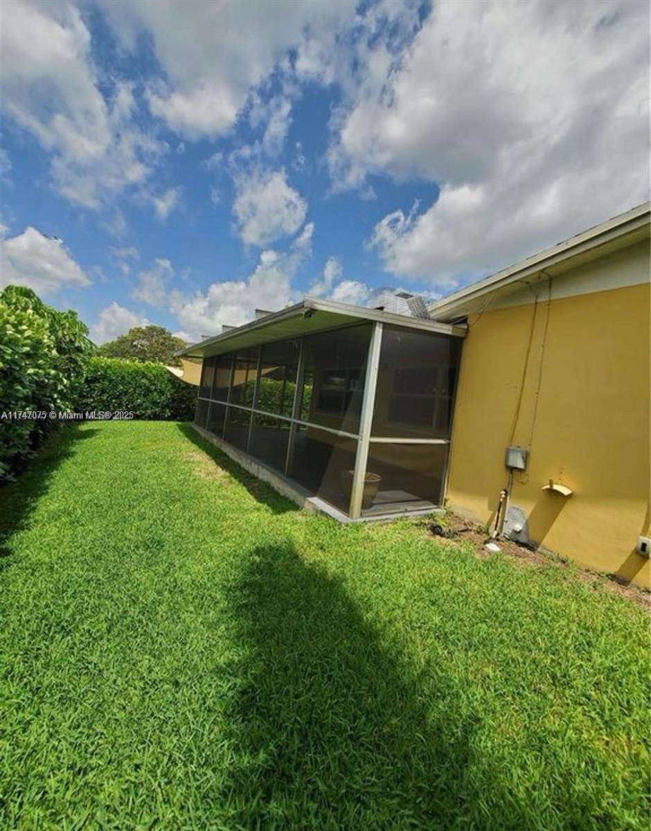 9430 NW 18th St, Pembroke Pines, Florida image 6