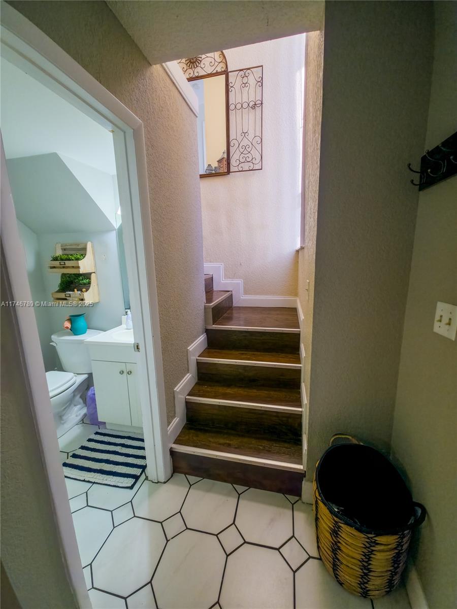 8007 Lagos De Campo Blvd #K-4, Tamarac, Florida image 14