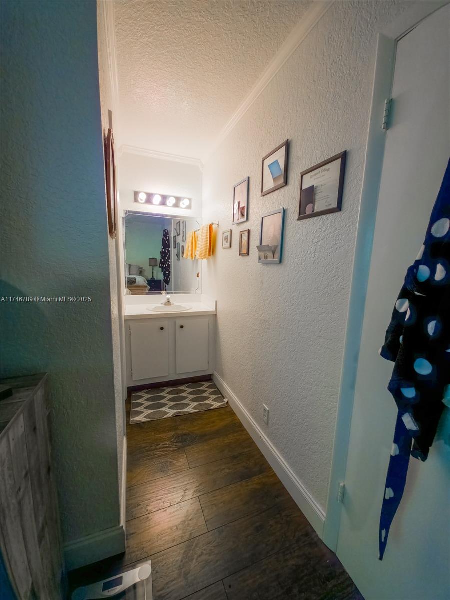 8007 Lagos De Campo Blvd #K-4, Tamarac, Florida image 19