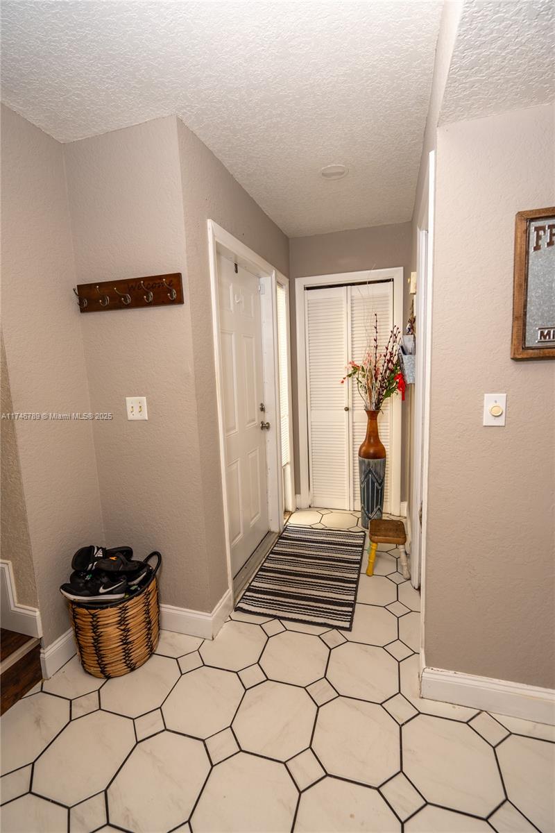 8007 Lagos De Campo Blvd #K-4, Tamarac, Florida image 3