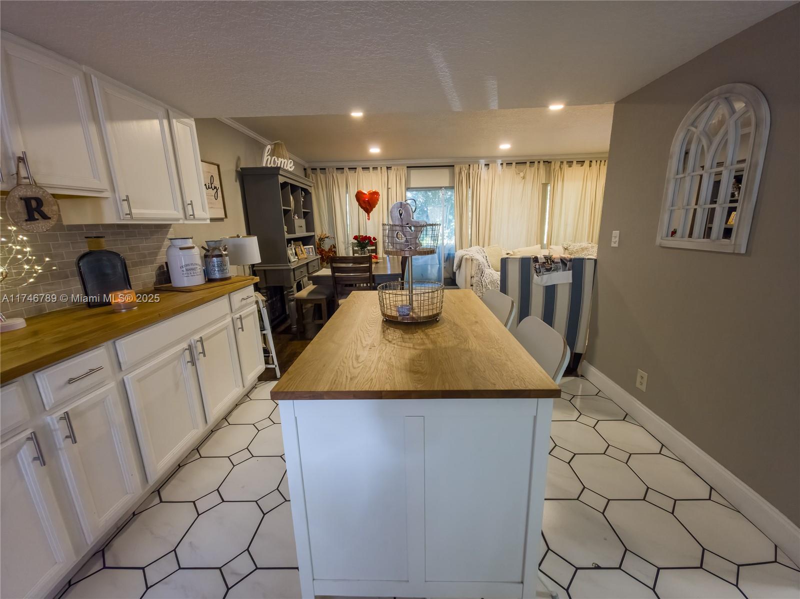 8007 Lagos De Campo Blvd #K-4, Tamarac, Florida image 8