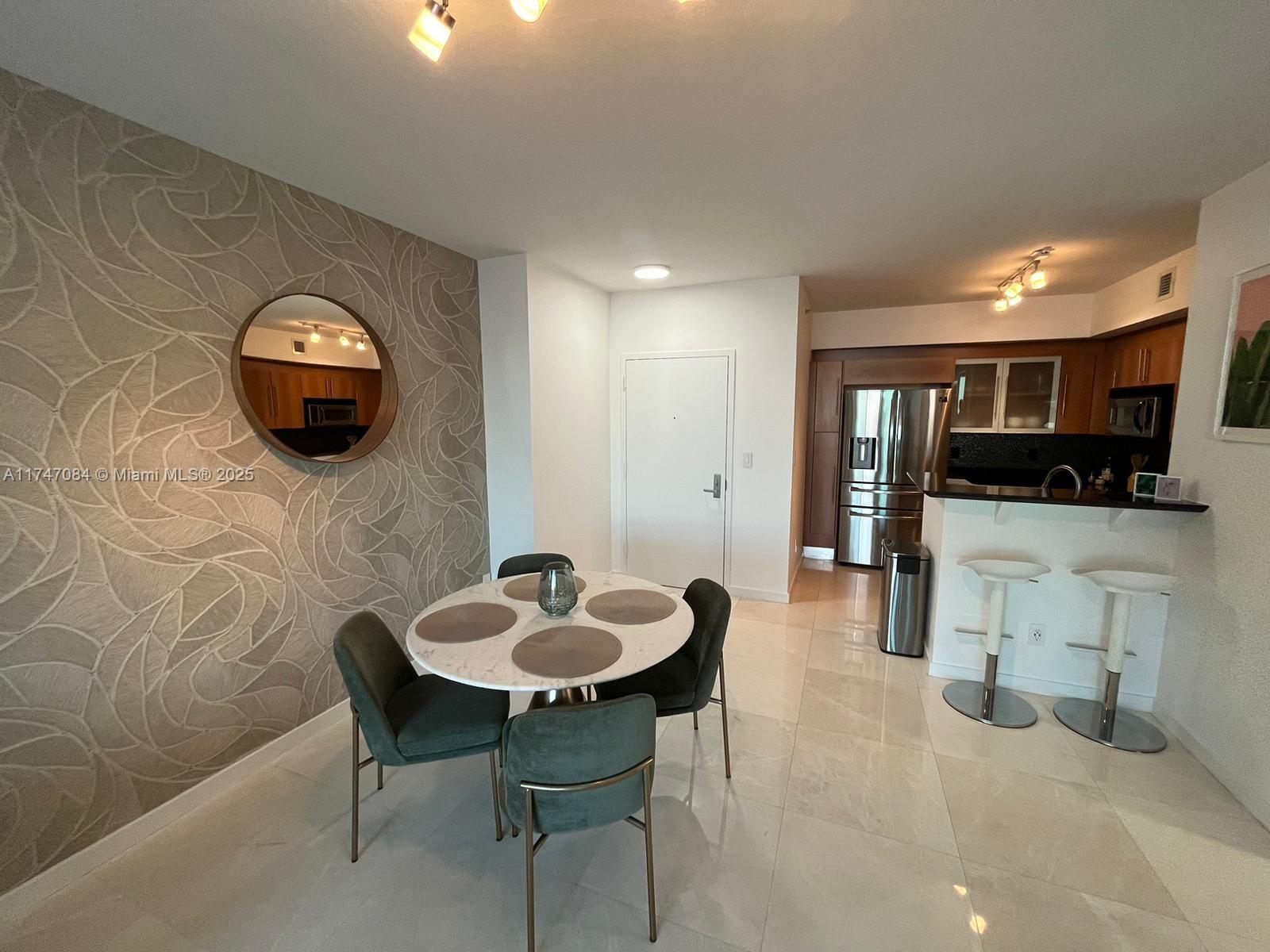 335 S Biscayne Blvd #4000, Miami FL 33131