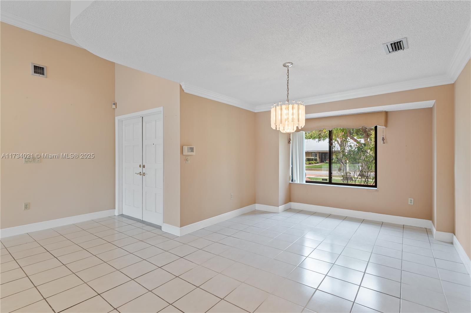 14549 Glencairn Rd, Miami Lakes, Florida image 8