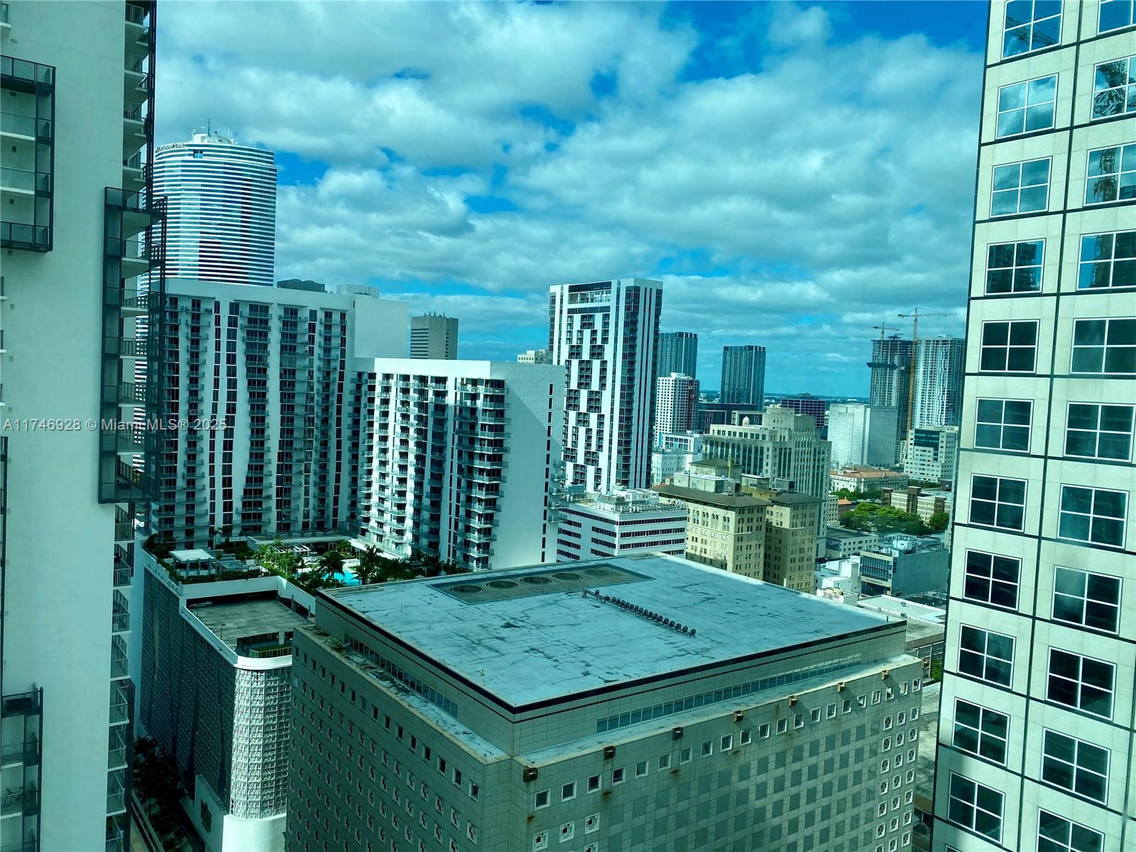 300 S Biscayne Blvd #2711, Miami FL 33131