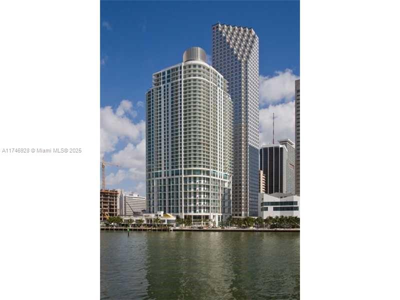 300 S Biscayne Blvd #2711, Miami FL 33131