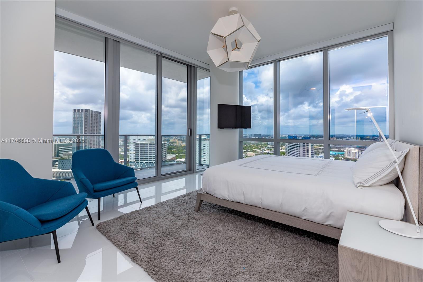 851 NE 1st Ave #2812, Miami FL 33132