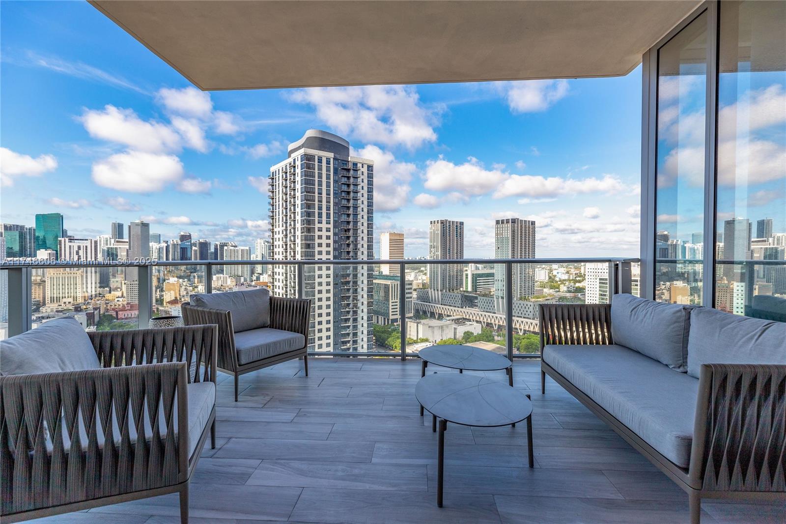 851 NE 1st Ave #2812, Miami FL 33132