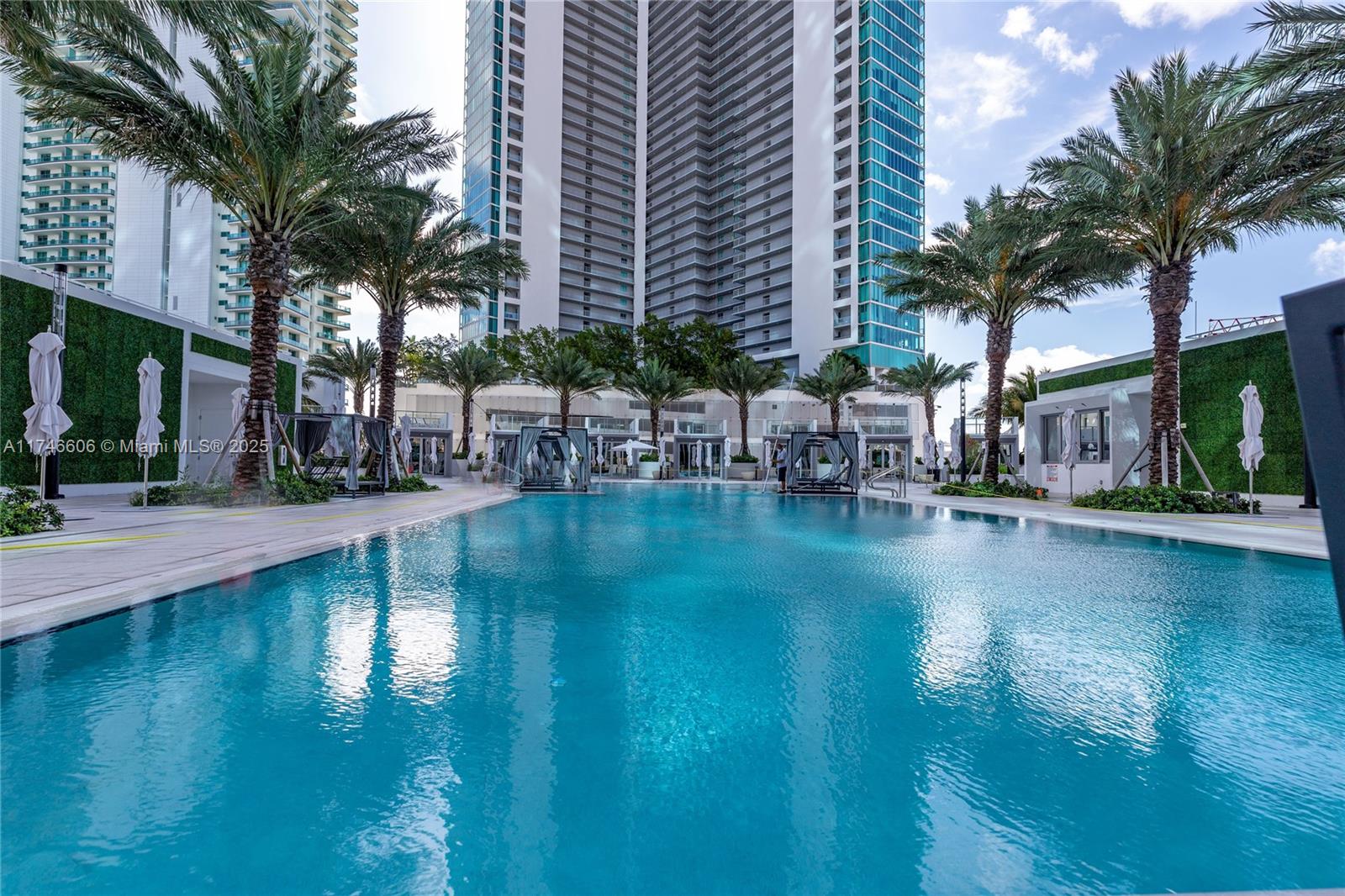 851 NE 1st Ave #2812, Miami FL 33132
