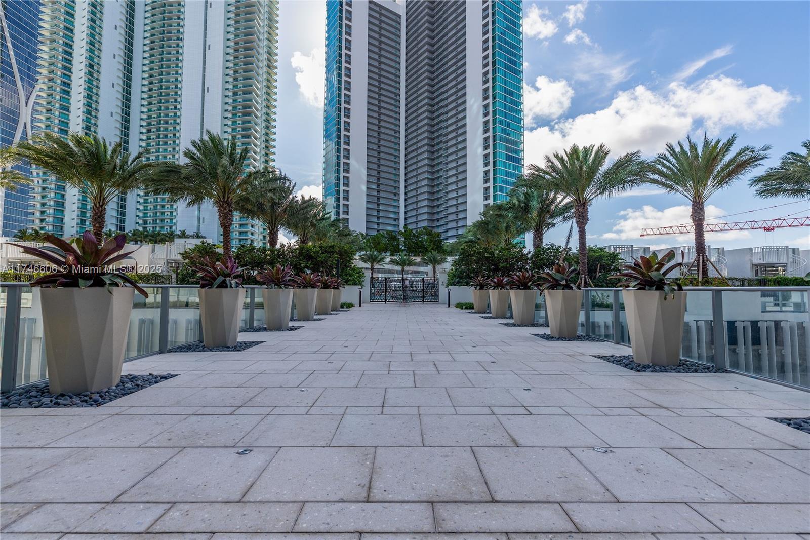 851 NE 1st Ave #2812, Miami FL 33132