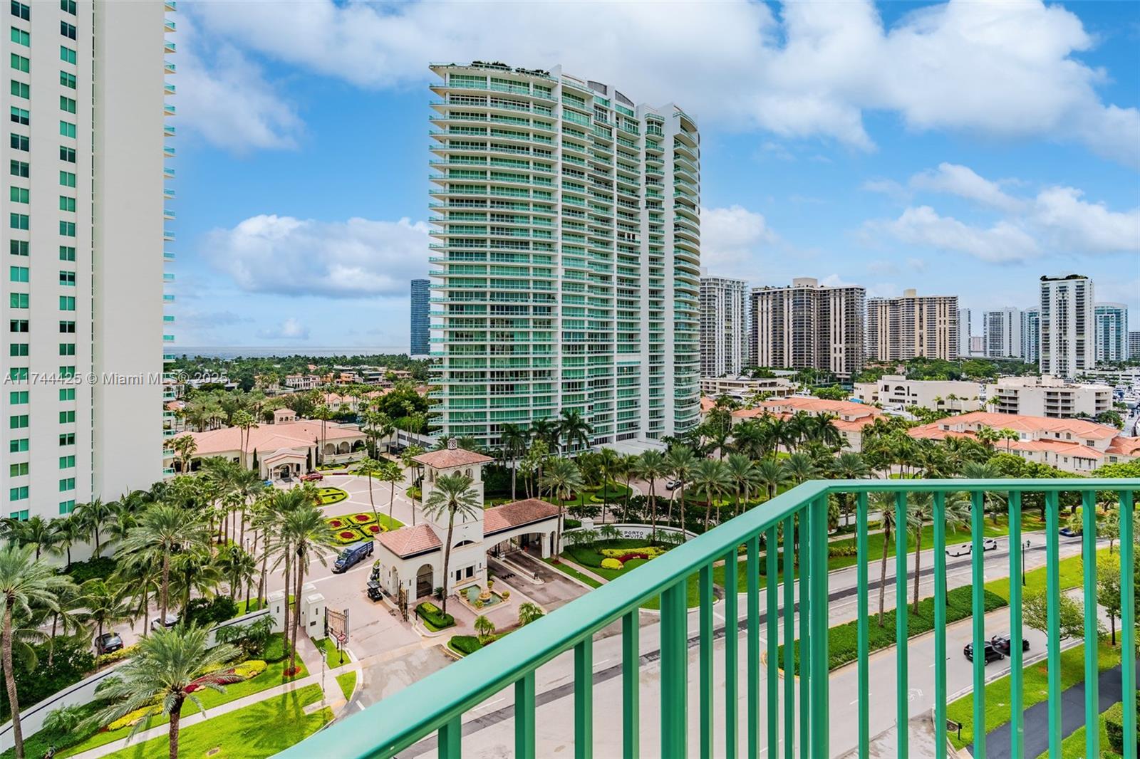 20000 E Country Club Dr #1111, Aventura, Florida image 12