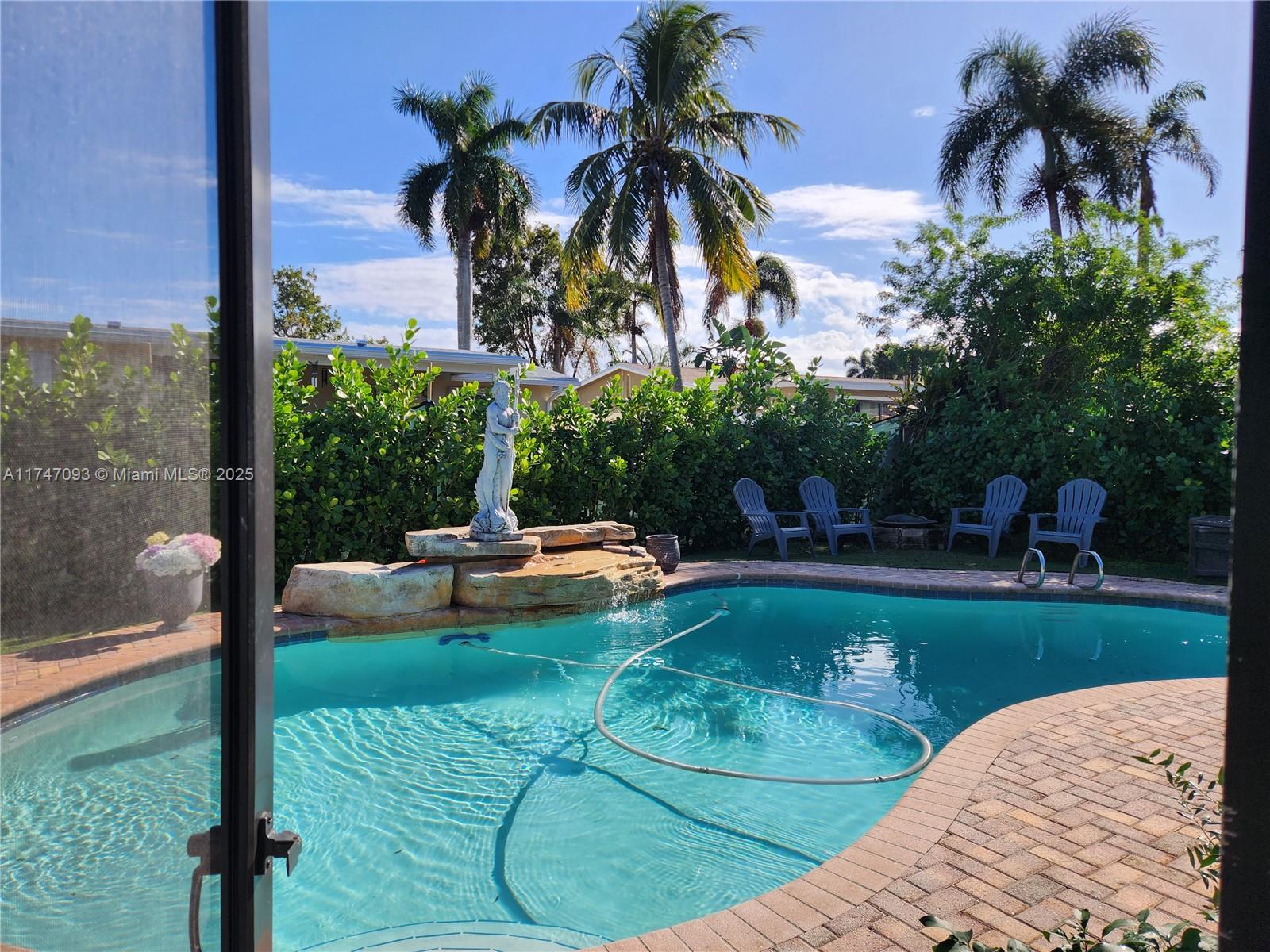 2251 NW 87th Terrace, Pembroke Pines, Florida image 15