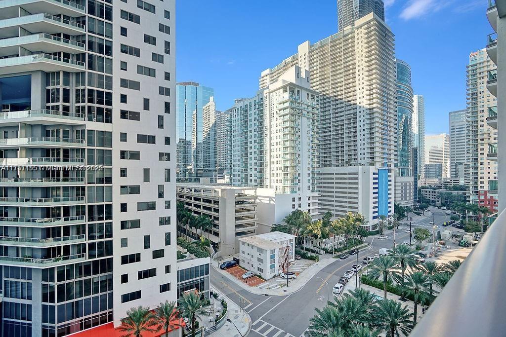 1331 Brickell Bay Dr #906, Miami FL 33131