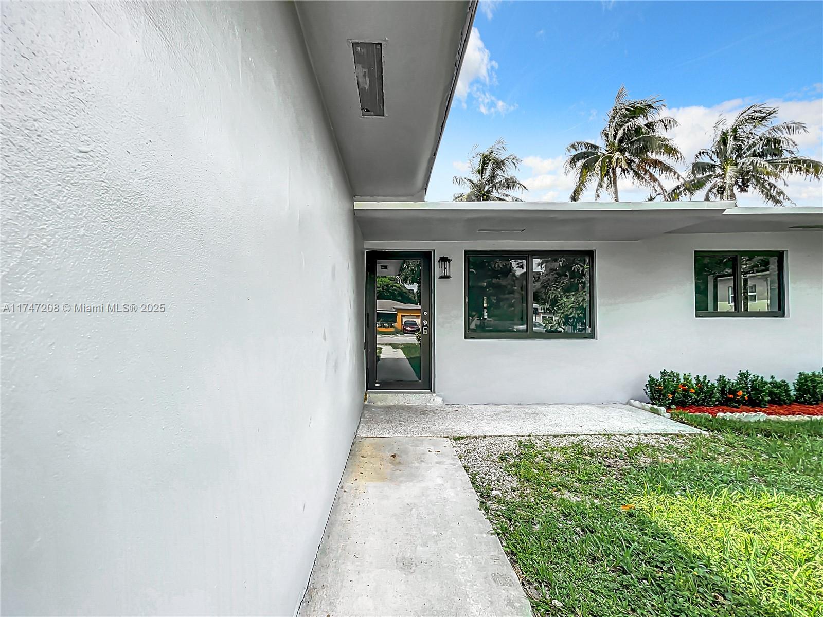 440 NE 174th St, North Miami Beach, Florida image 4