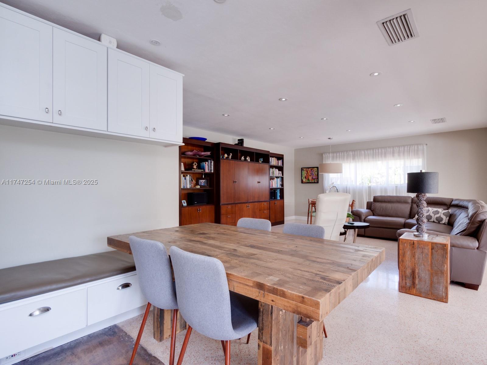 Listing Photo 7