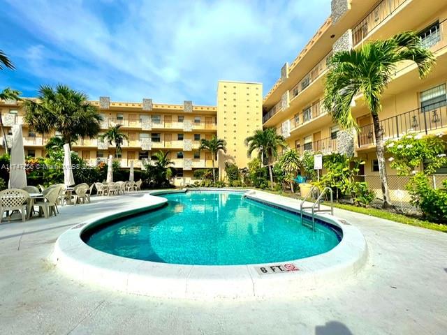 2145 Pierce St #122, Hollywood, Florida image 1