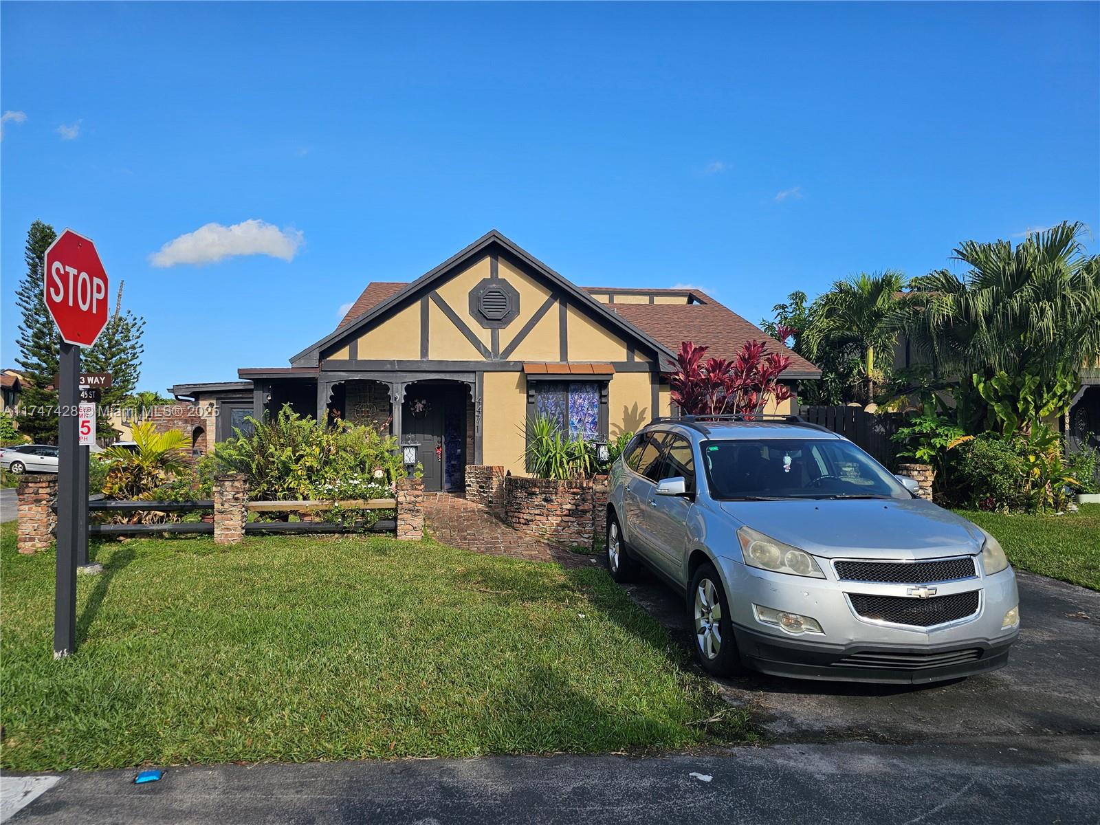 4471 NW 93rd Way, Sunrise, Florida image 1