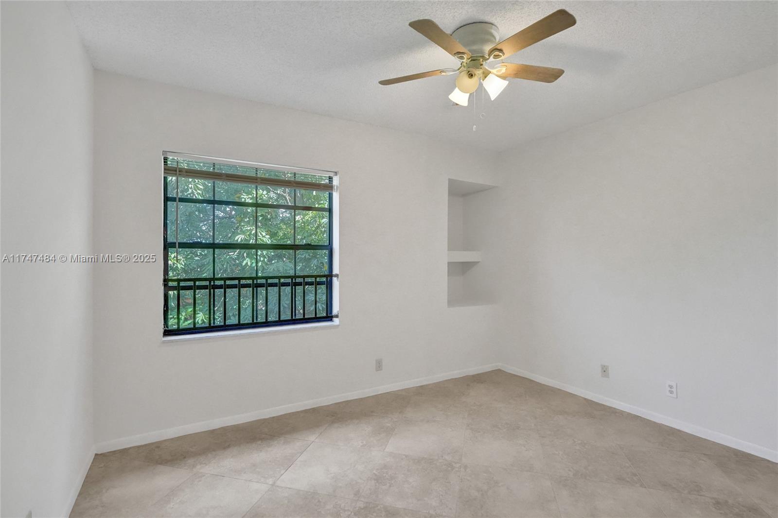 10690 NW 14th St #128, Plantation, Florida image 25
