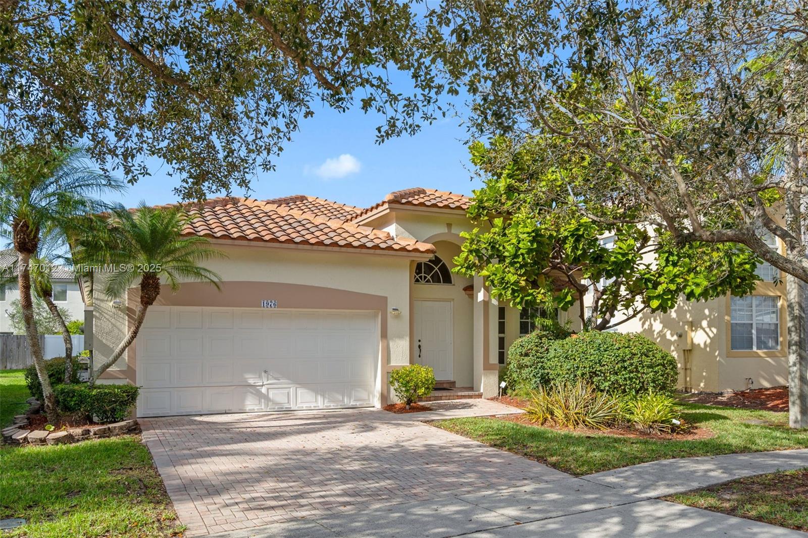 1976 NW 169th Ave, Pembroke Pines, Florida image 2