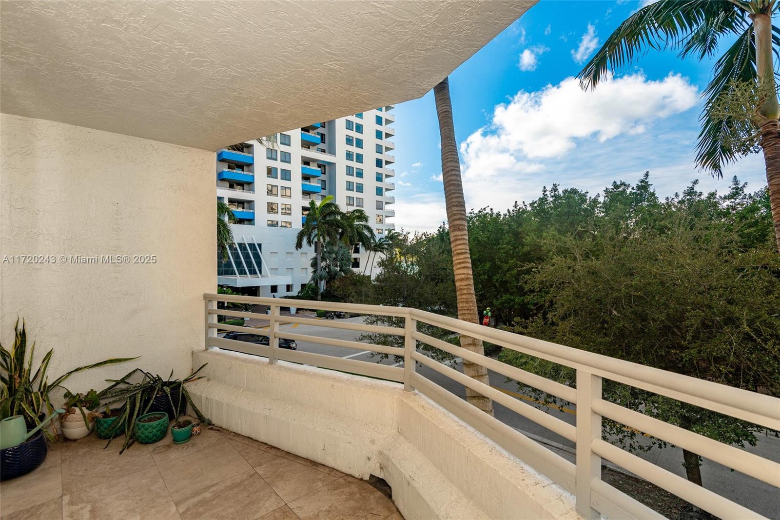 1401 W Bay Rd #307, Miami Beach, Florida image 14