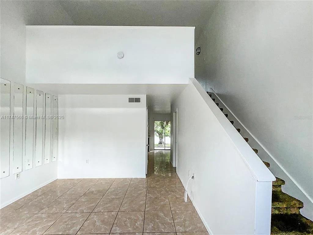 Residential, Orlando, Florida image 2