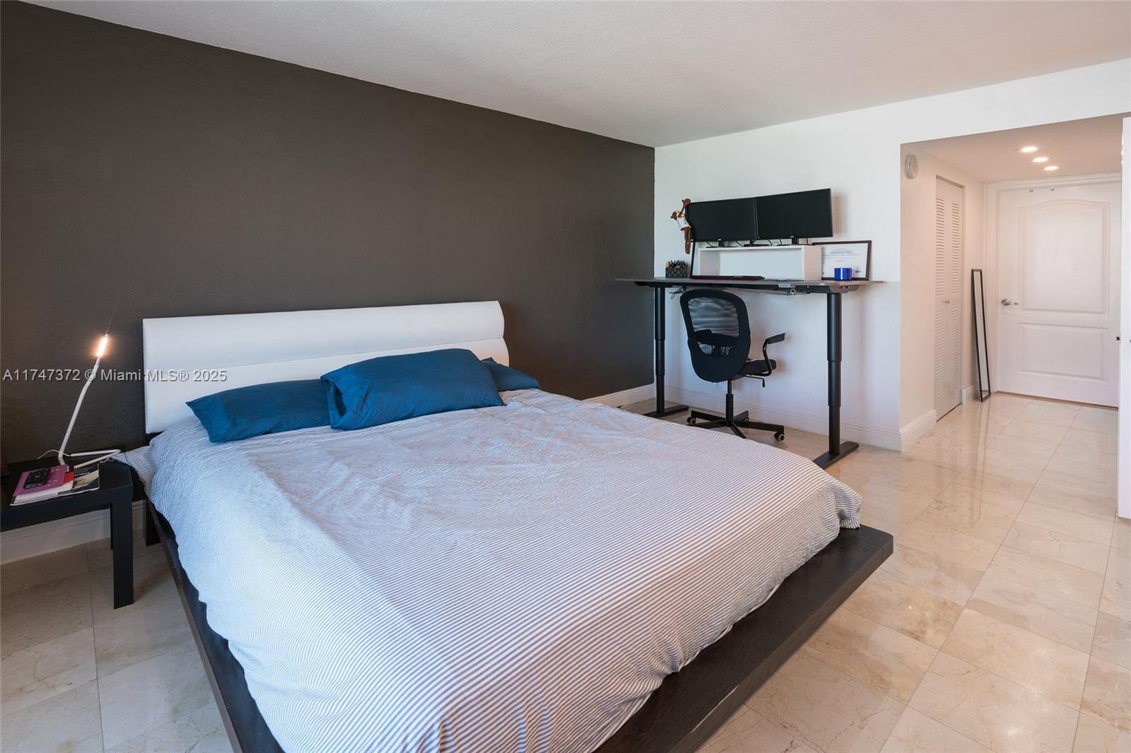 2101 Brickell Ave #2803, Miami FL 33129