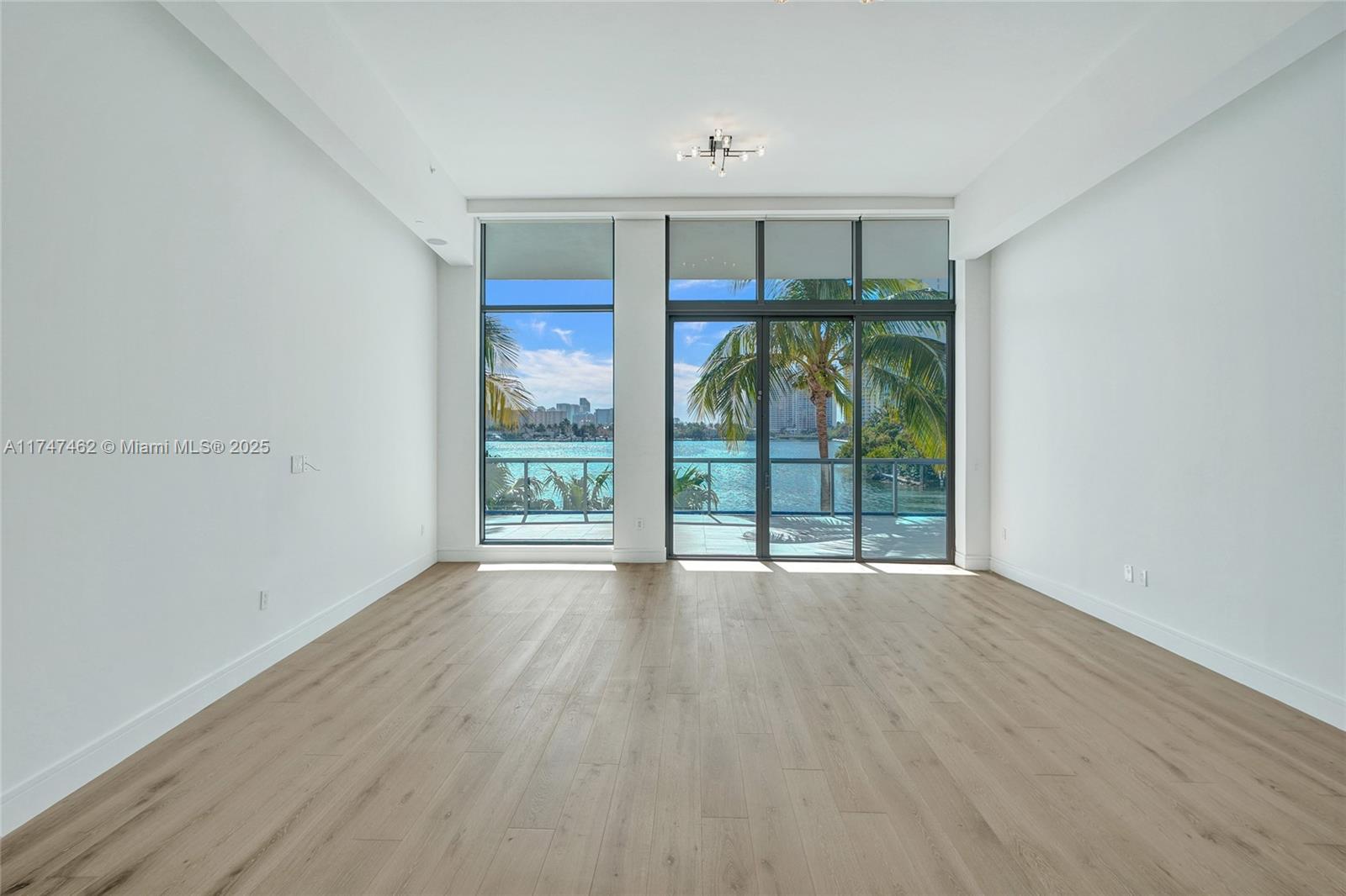 3300 NE 188th St #110, Aventura FL 33180