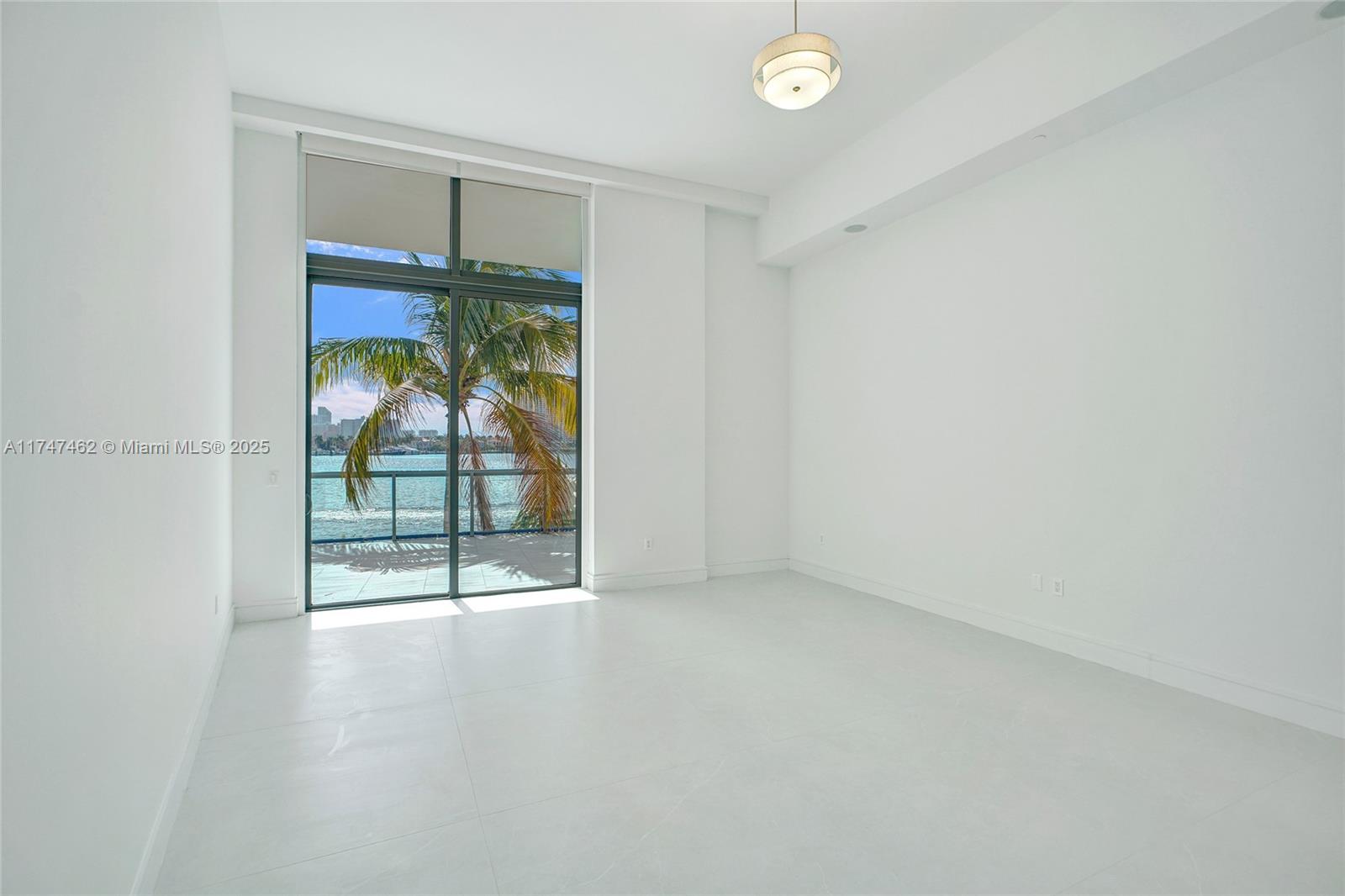 3300 NE 188th St #110, Aventura FL 33180