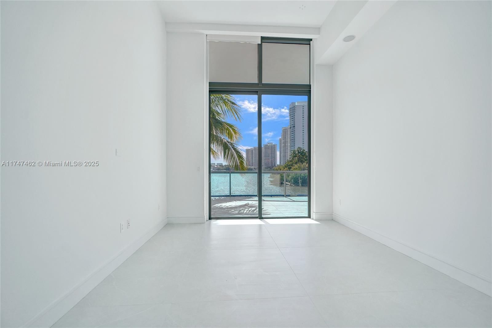 3300 NE 188th St #110, Aventura FL 33180