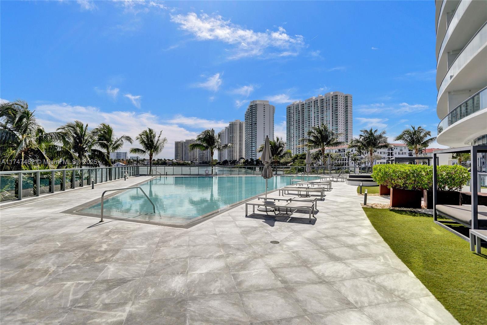 3300 NE 188th St #110, Aventura FL 33180