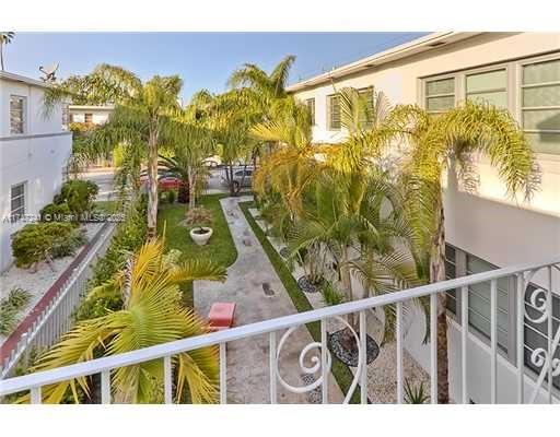 930 10th St #8, Miami Beach, Florida image 3