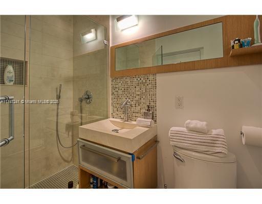 930 10th St #8, Miami Beach, Florida image 6