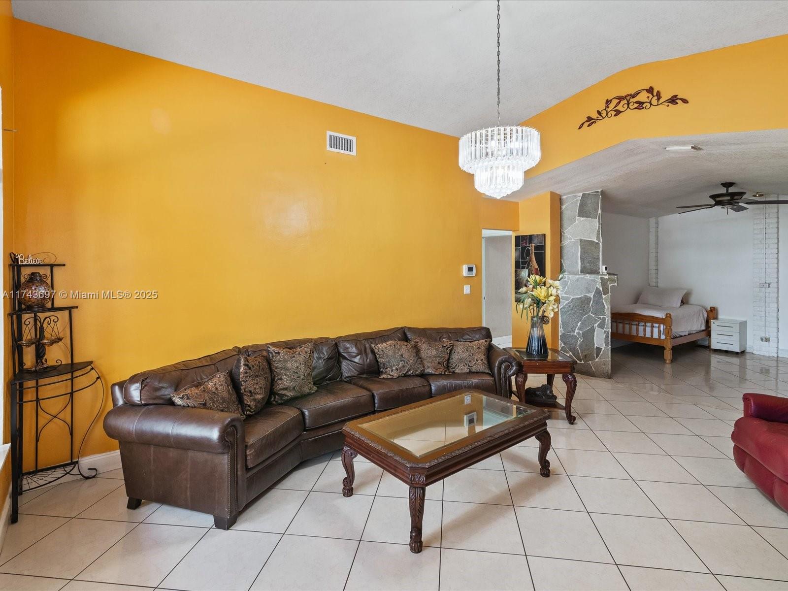 212 S 57th Way, Hollywood, Florida image 3